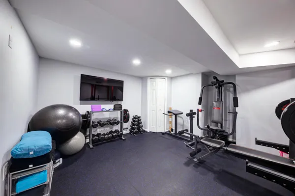 $655,000 | 48135 Covington Court, Canton, MI 48187