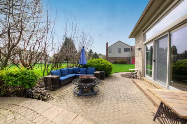 $655,000 | 48135 Covington Court, Canton, MI 48187