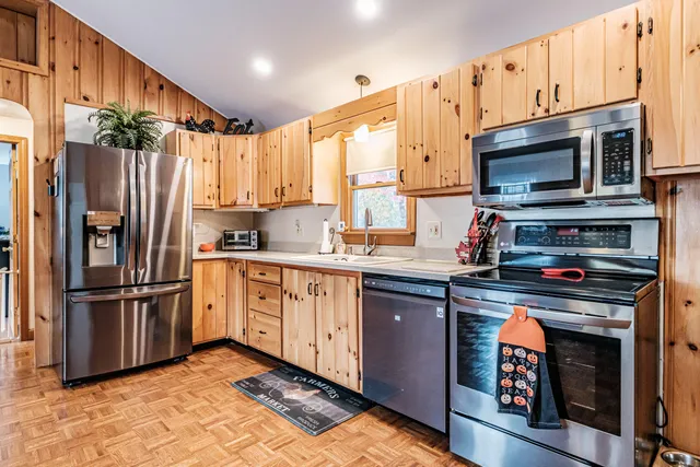 $625,000 | 296 Wadleigh Pond Road, Lyman, ME 04002