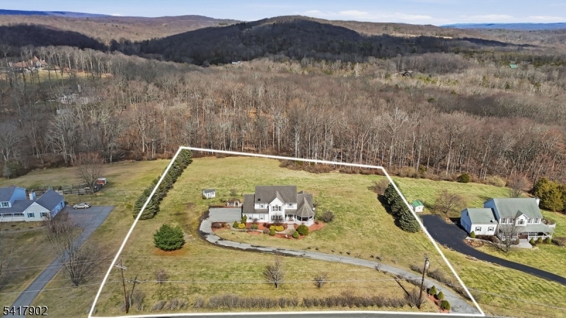 122 Millbrook Road Blairstown, NJ 07825 - Photo 31 of 34