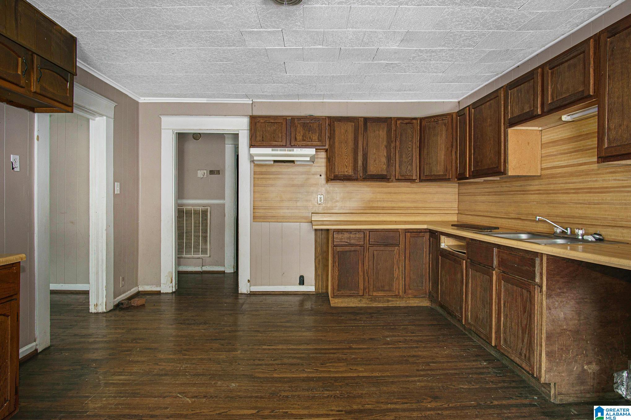 1252 Forrest Street Birmingham, AL 35217 - Photo 9 of 21