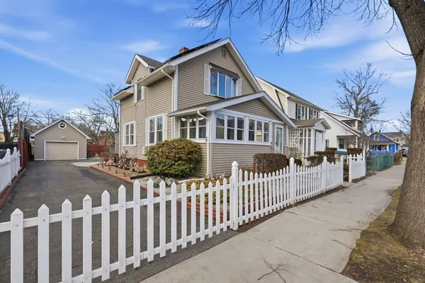 $279,900 | 116 Stockman Street, Springfield, MA 01104