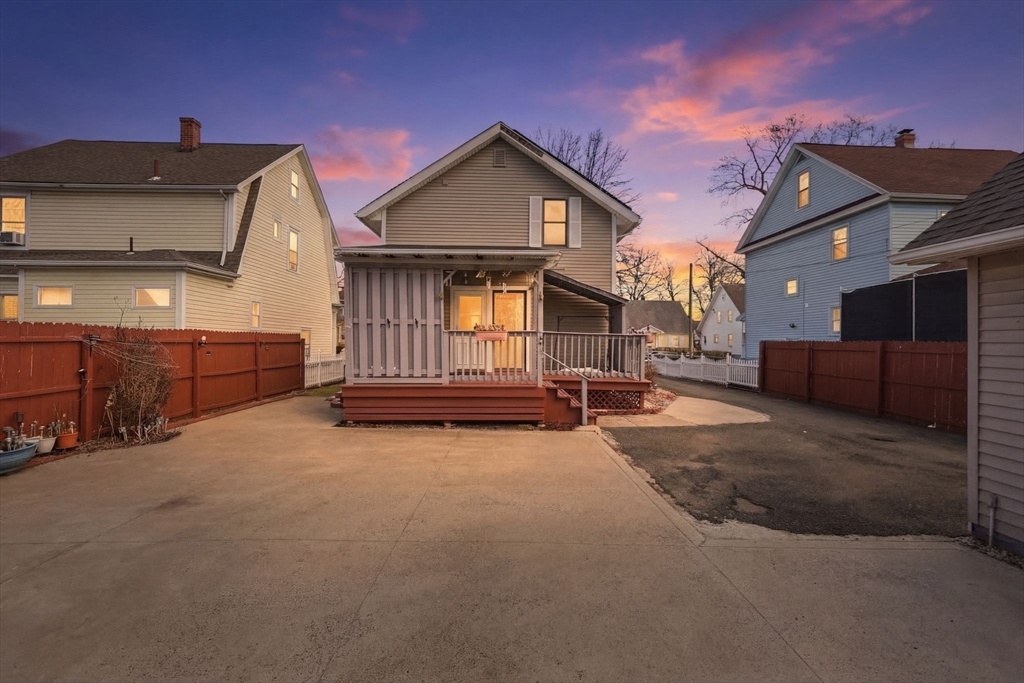 116 Stockman Street Springfield, MA 01104 - Photo 4 of 25