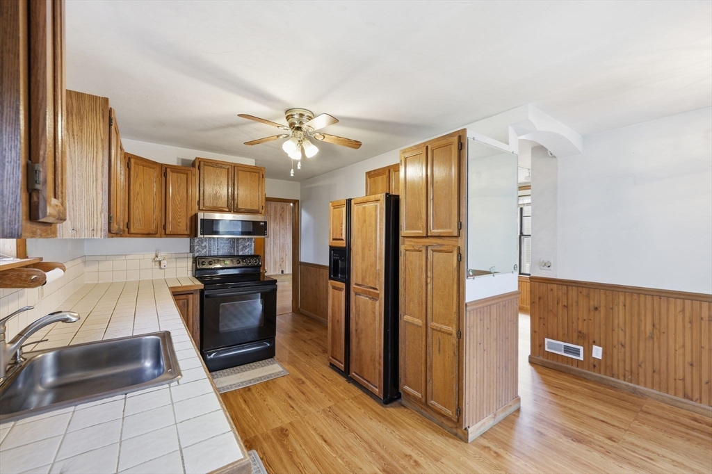 116 Stockman Street Springfield, MA 01104 - Photo 9 of 25