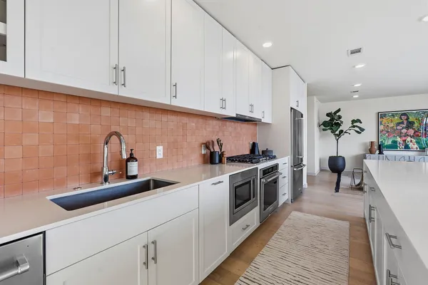$1,250,000 | 1600 South 1st Street, Unit 410, Austin, TX 78704