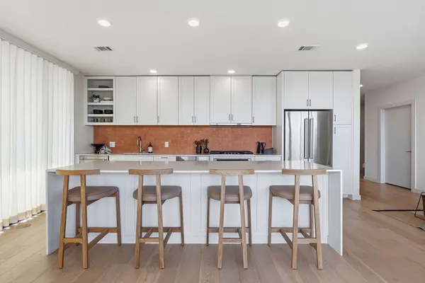 $1,250,000 | 1600 South 1st Street, Unit 410, Austin, TX 78704