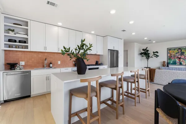 $1,250,000 | 1600 South 1st Street, Unit 410, Austin, TX 78704