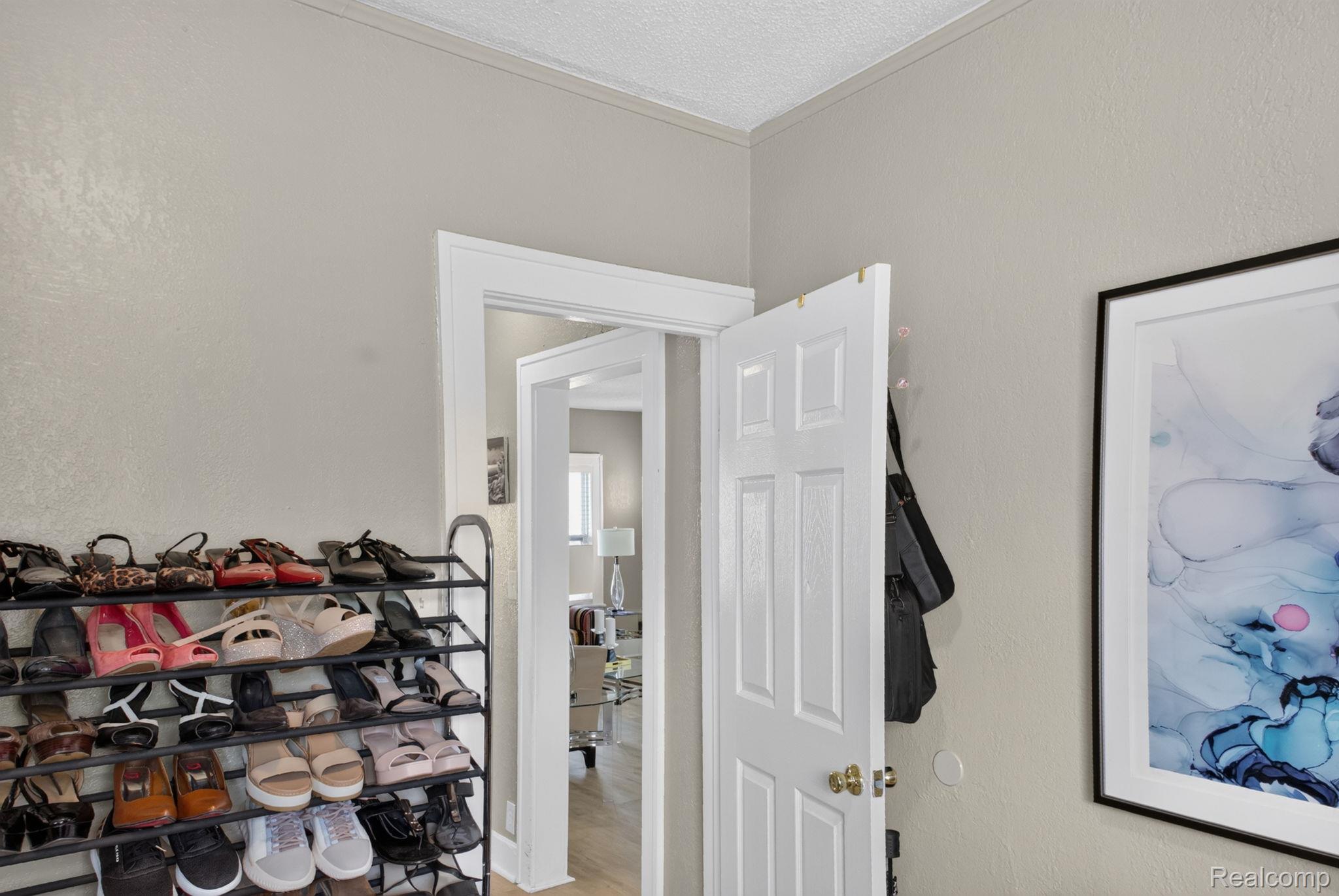 15859 Santa Rosa Drive Detroit, MI 48238 - Photo 15 of 33 15-web-or-mls-2J4A9800.jpg