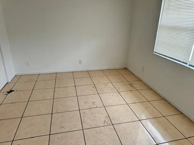 $160,000 | 1709 South Federal Highway, Unit 6, Lake Worth Beach, FL 33460