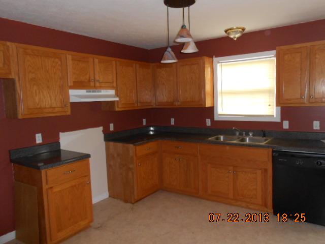 4614 Weems Road Nunnelly, TN 37137 - Photo 4 of 8 PRETTY KITCHEN CABINETS. HAS DISHWASHER.
