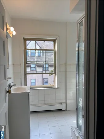 $1,579 | 1 Club Street, Unit 3, Montclair, NJ 07042