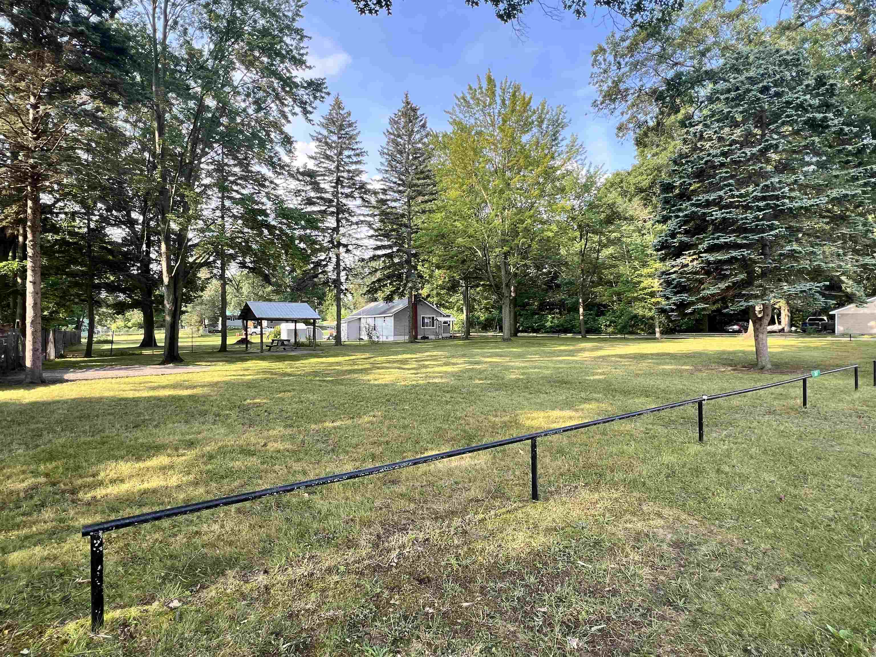 367 West Oak Street Harrison, MI 48625 - Photo 2 of 14