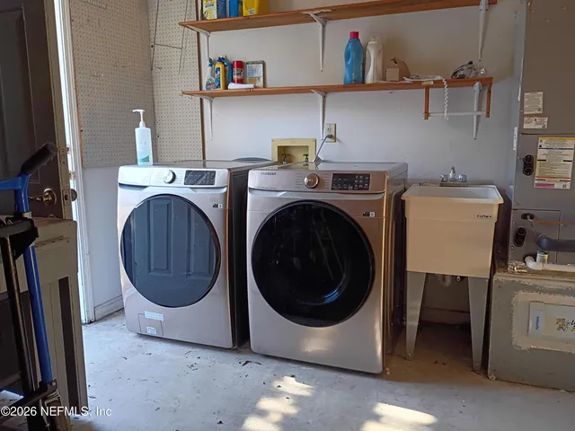 $1,700 | 5561 Mariners Cove Drive, Jacksonville, FL 32210