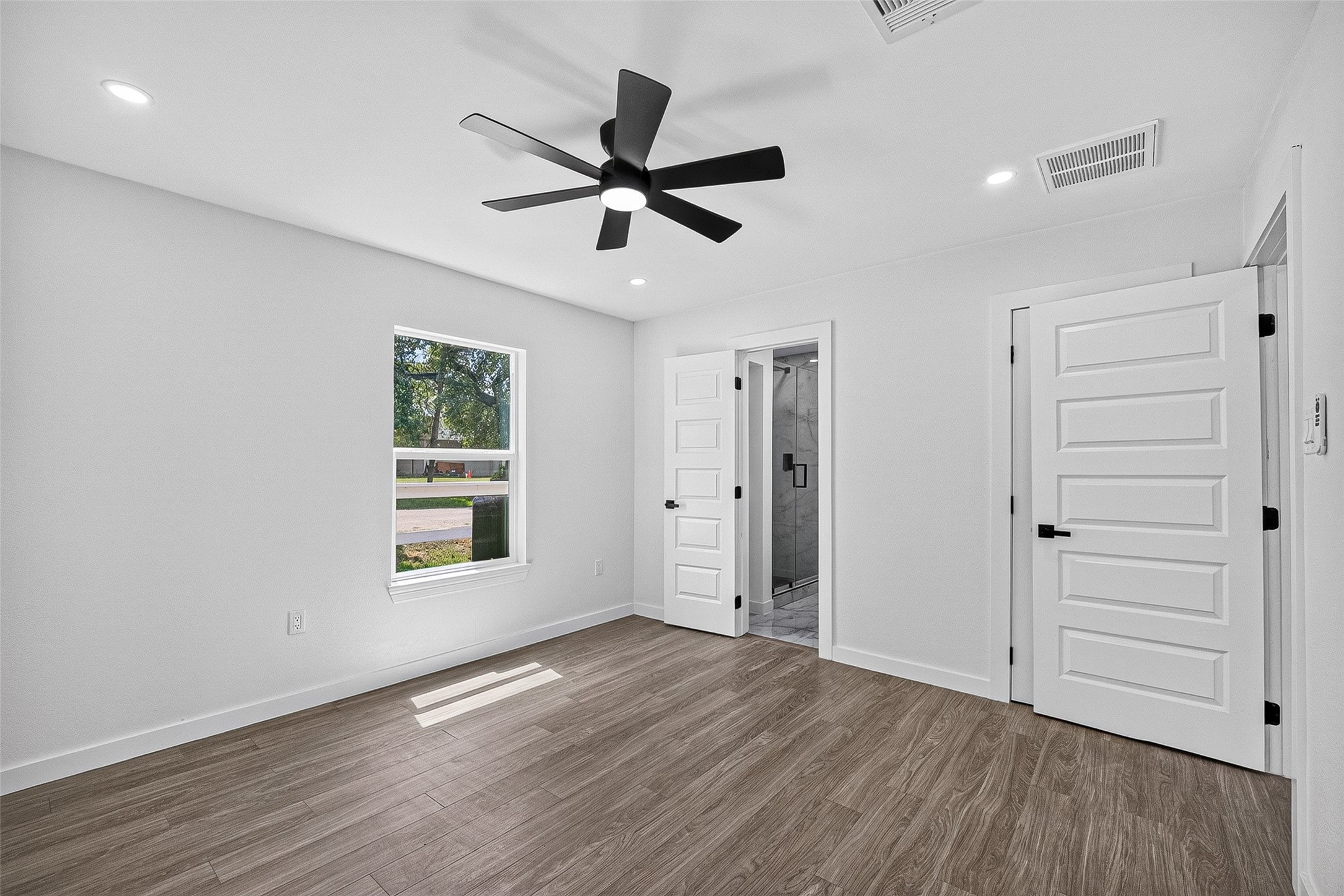 106 South 9th Street Highlands, TX 77562 - Photo 31 of 50