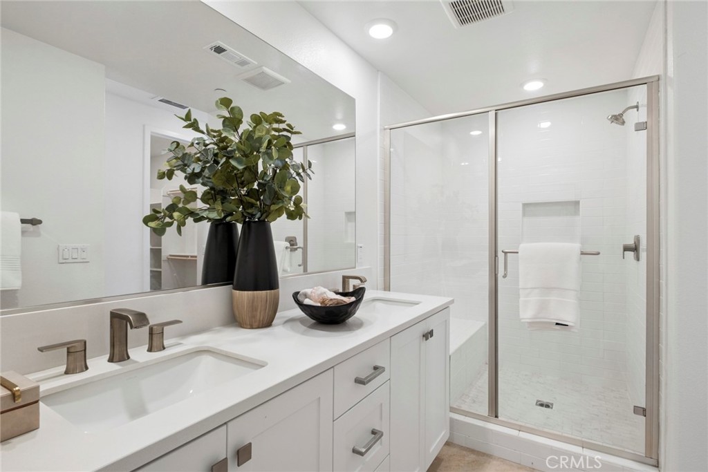327 Baluster Irvine, CA 92618 - Photo 21 of 75