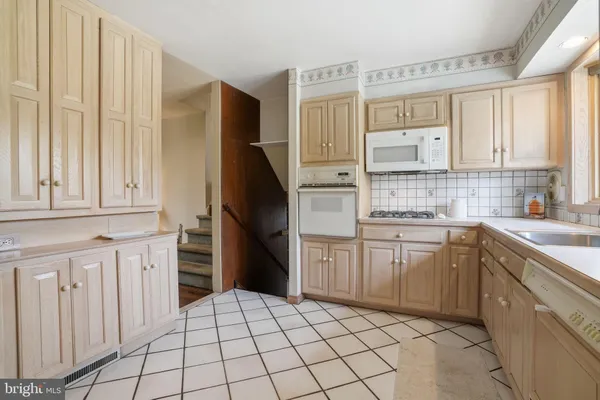 $424,900 | 143 Pinehill Road, Feasterville-Trevose, PA 19053