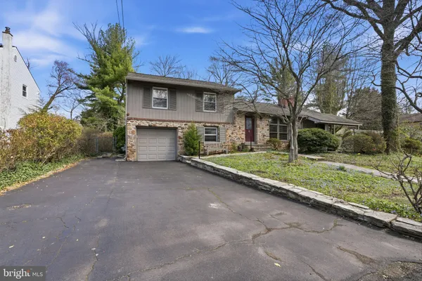 $424,900 | 143 Pinehill Road, Feasterville-Trevose, PA 19053
