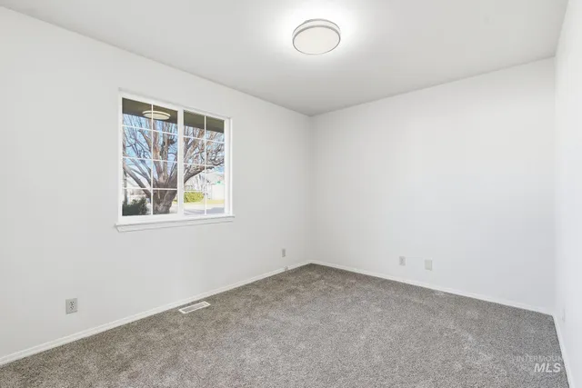 $412,000 | 2255 East Grapewood Drive, Meridian, ID 83646