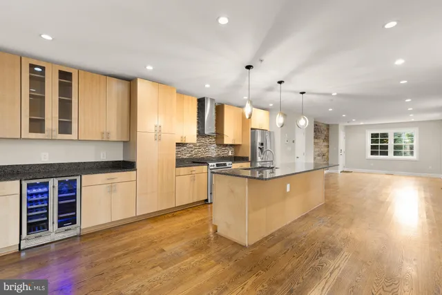 $739,000 | 1820 Independence Avenue Southeast, Unit 1, Washington, DC 20003