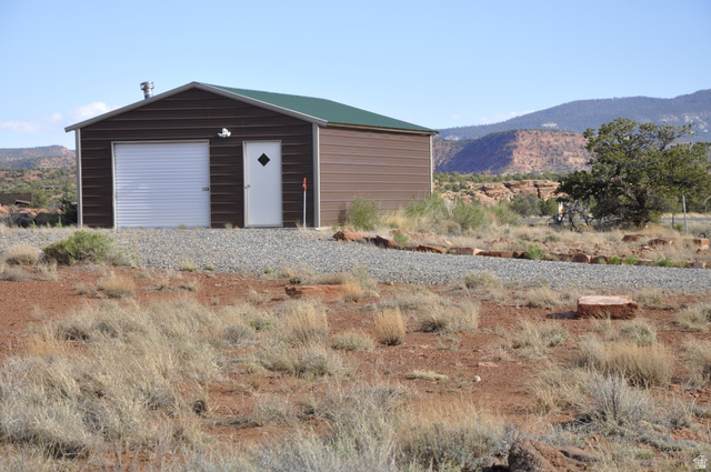 175 South S Highway East Torrey, UT 84775 - Photo 9 of 17 Detached garage with a mountain view