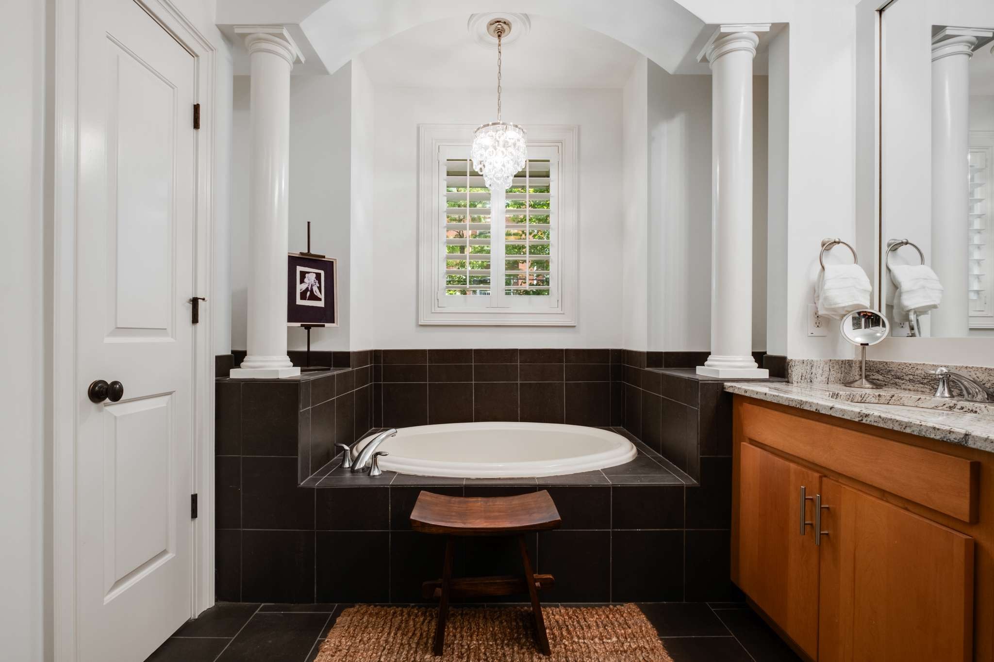 4401 Ridgefield Way Nashville, TN 37205 - Photo 29 of 46 a bathroom with a sink a toilet a mirror and shower