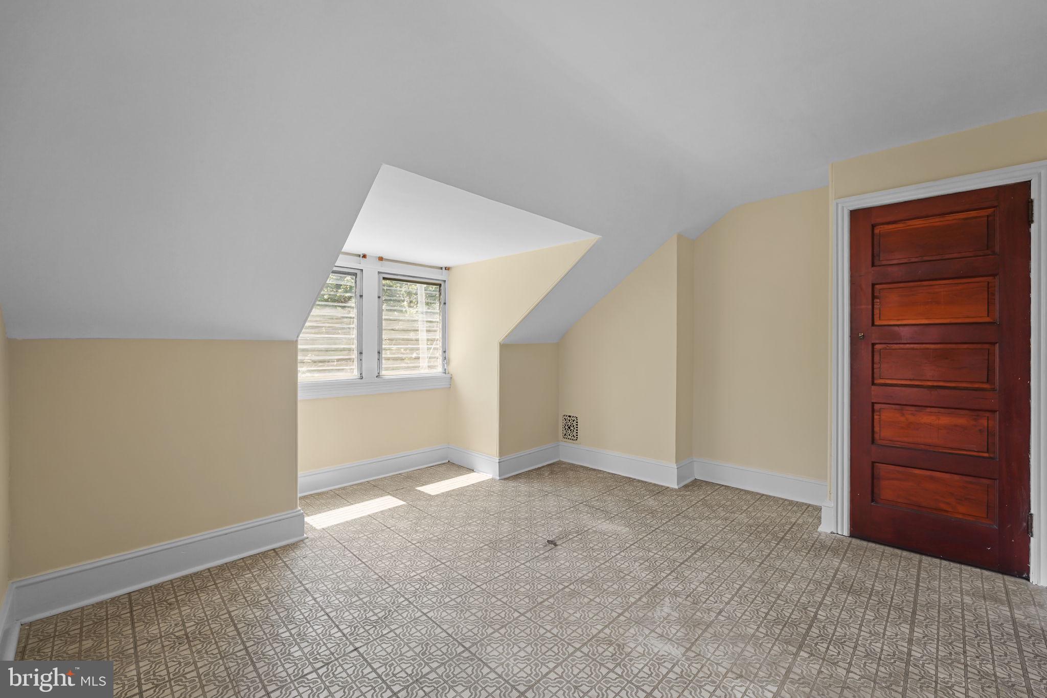 31 East Gravers Lane Philadelphia, PA 19118 - Photo 29 of 35 Bedroom
