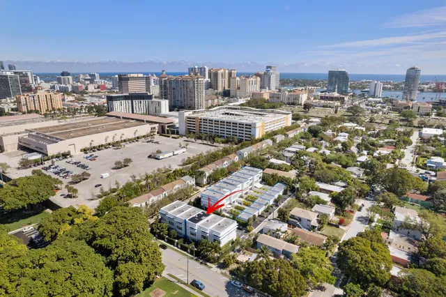 $1,290,000 | 1208 Lake Avenue, West Palm Beach, FL 33401