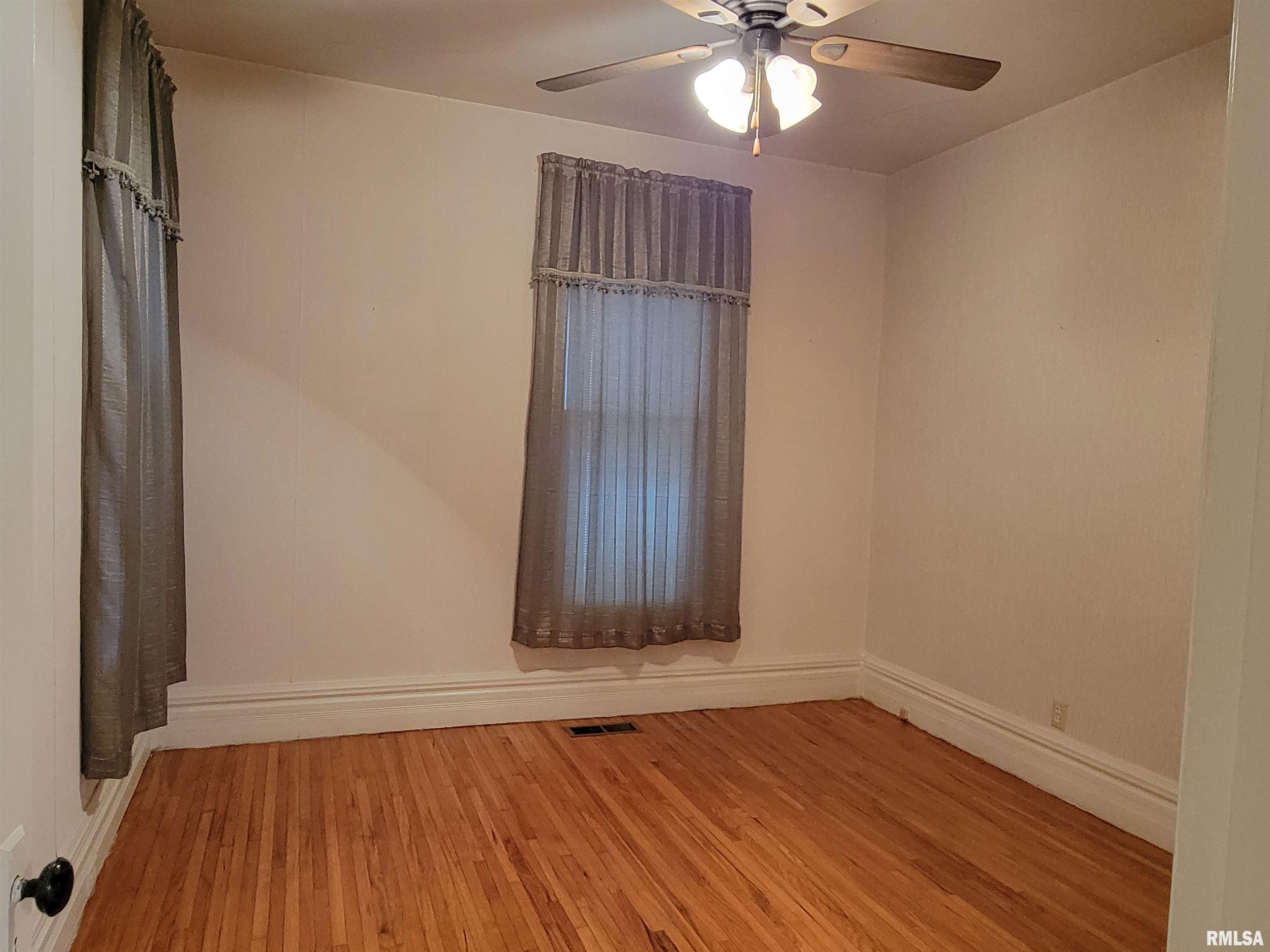 424 West Washington Street Macomb, IL 61455 - Photo 5 of 19