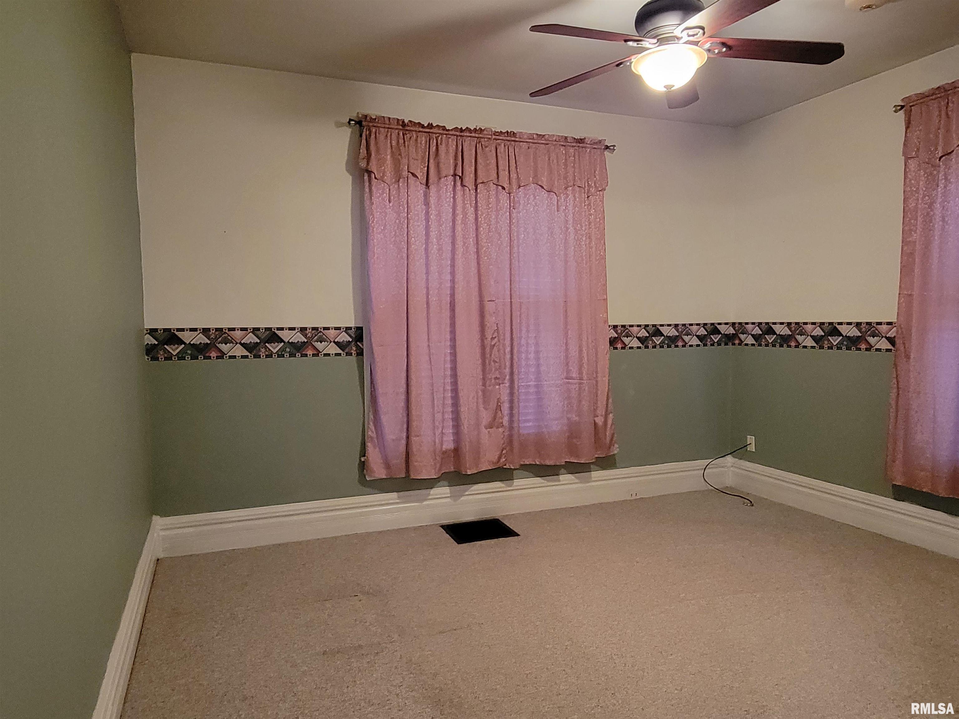 424 West Washington Street Macomb, IL 61455 - Photo 8 of 19