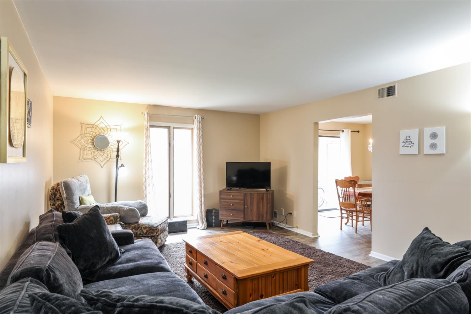 450 Old Stone Road, Unit F6 Munster, IN 46321 - Photo 2 of 10 1500x1000