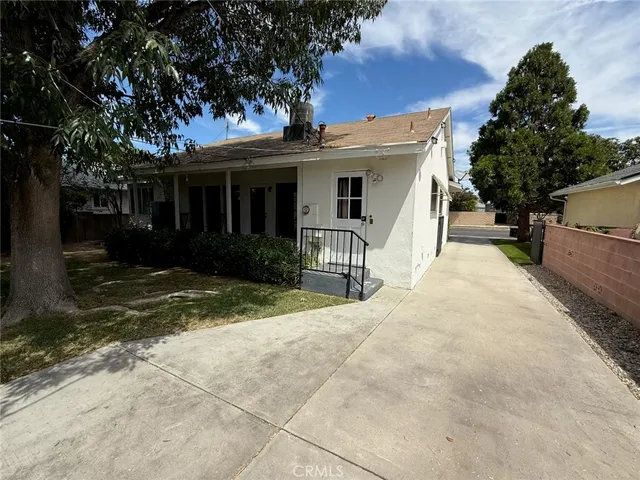 $3,850 | 19200 Calvert Street, Tarzana, CA 91335