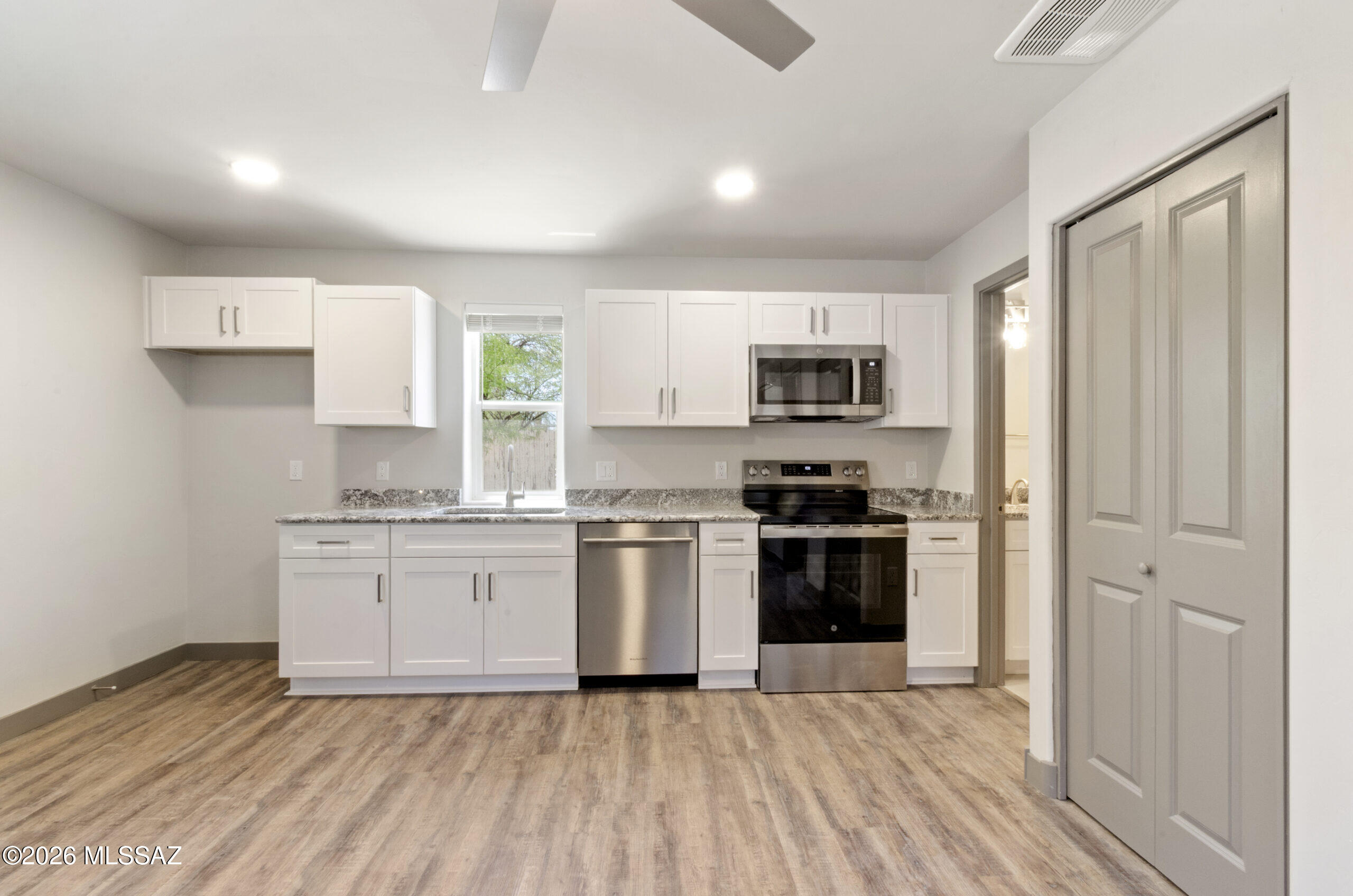 1720 East Edison Street, Unit 3 Tucson, AZ 85719 - Photo 7 of 31 New SS fridge has been installed