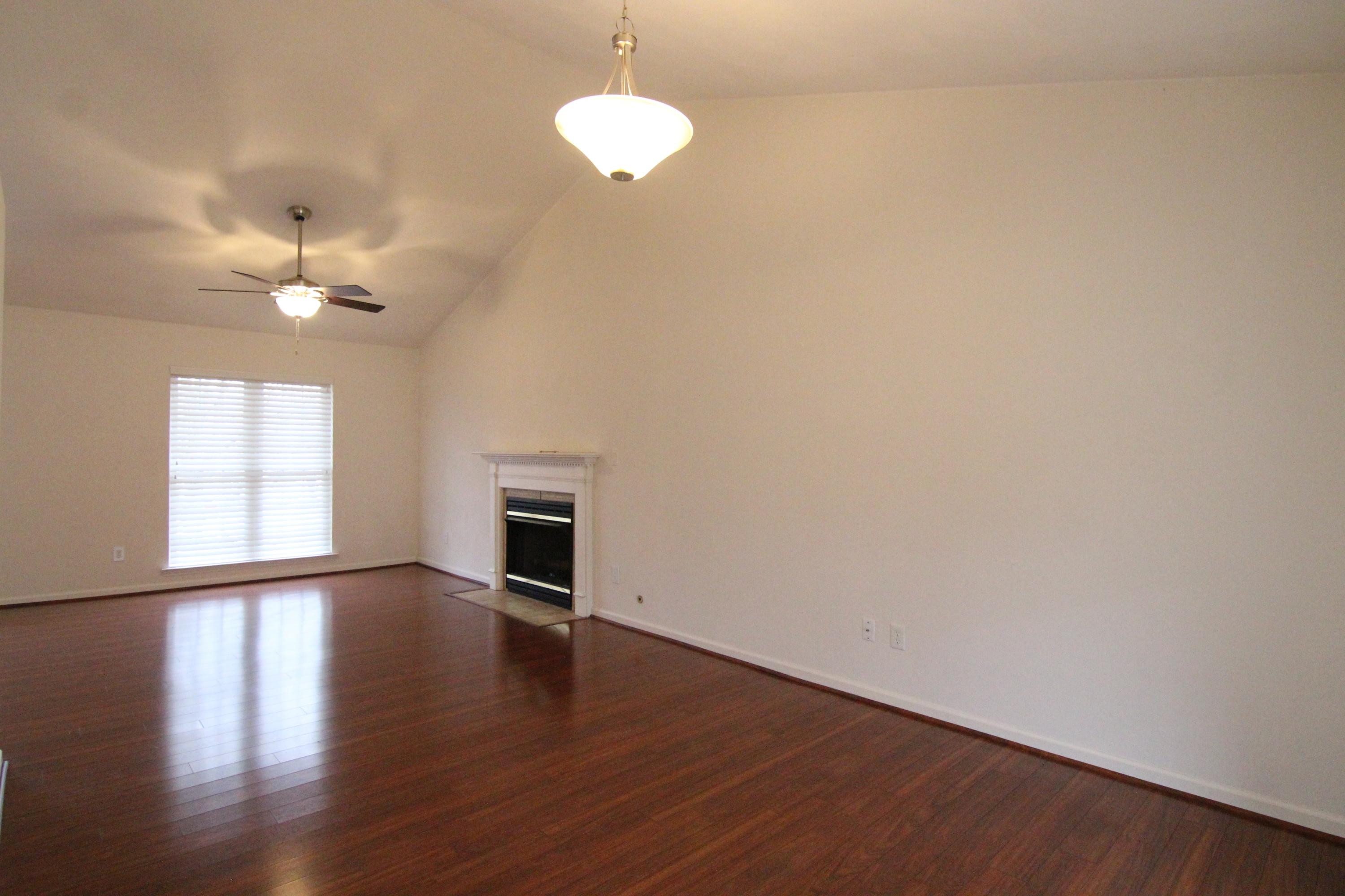 5918 Huntridge Road Roanoke, VA 24019 - Photo 7 of 29 IMG_6940