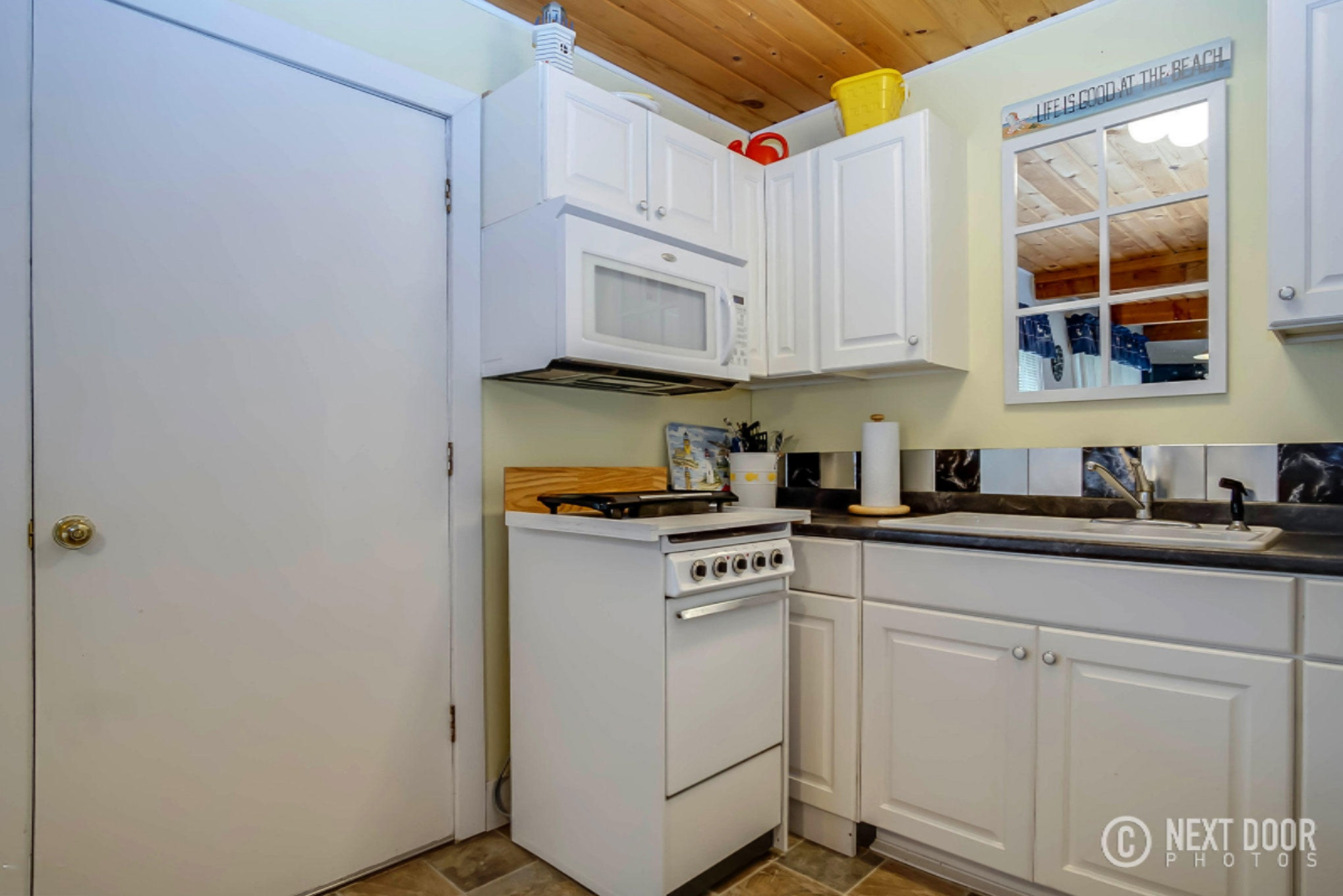 8484 Silver Lake Road, Unit 7 Mears, MI 49436 - Photo 18 of 27 DSC01841_blended