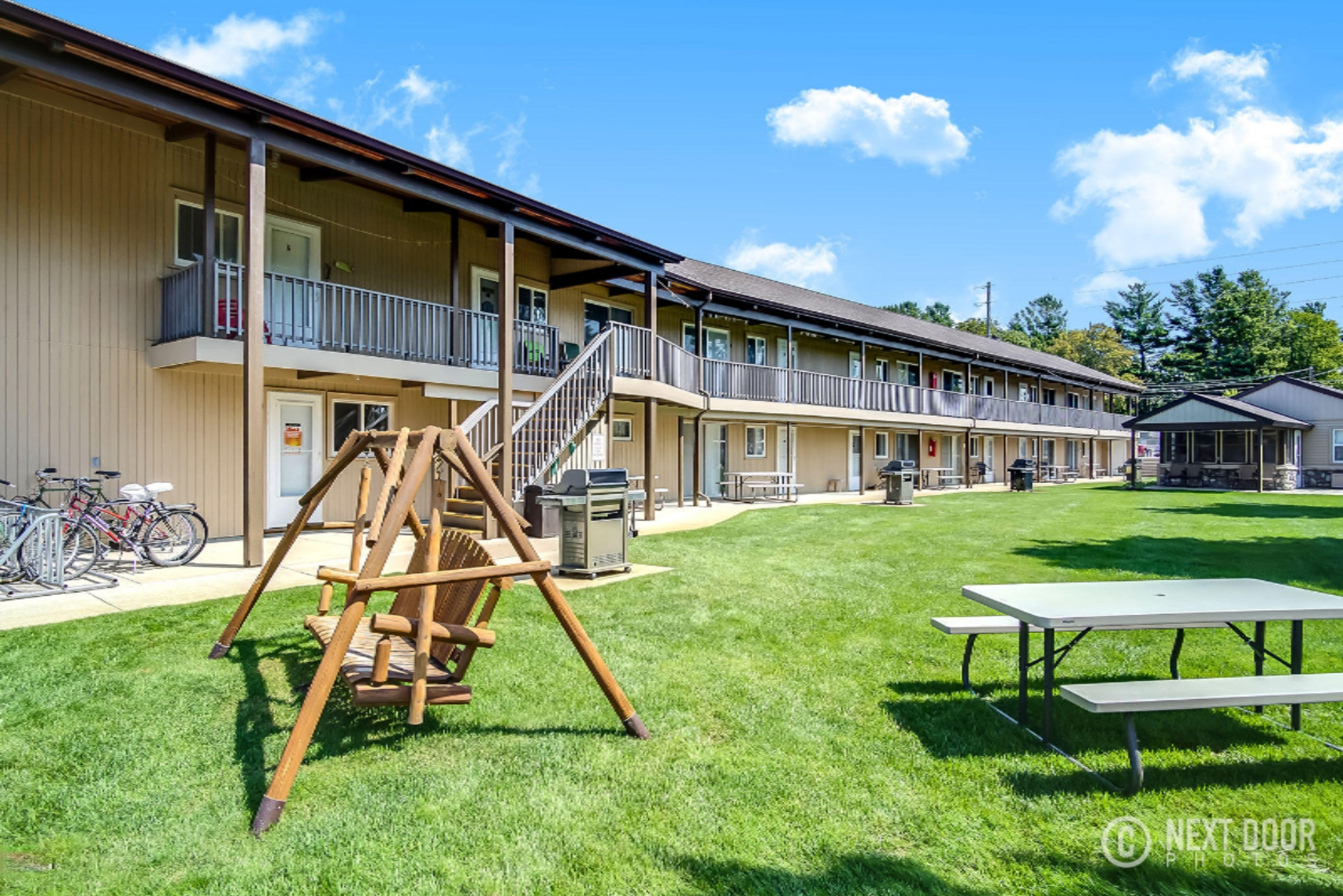 8484 Silver Lake Road, Unit 7 Mears, MI 49436 - Photo 5 of 27 DSC01916_blended