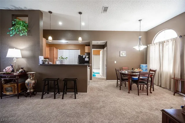 $250,000 | 3150 North Soft Breezes Drive, Unit 2220, Las Vegas, NV 89128