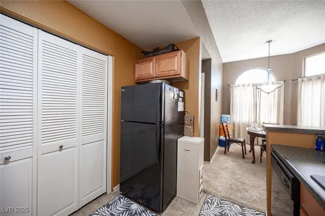 $250,000 | 3150 North Soft Breezes Drive, Unit 2220, Las Vegas, NV 89128