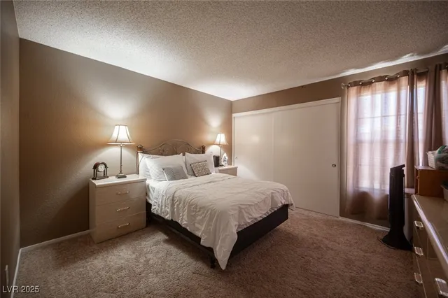 $250,000 | 3150 North Soft Breezes Drive, Unit 2220, Las Vegas, NV 89128