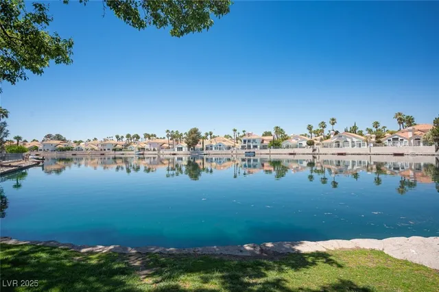 $250,000 | 3150 North Soft Breezes Drive, Unit 2220, Las Vegas, NV 89128