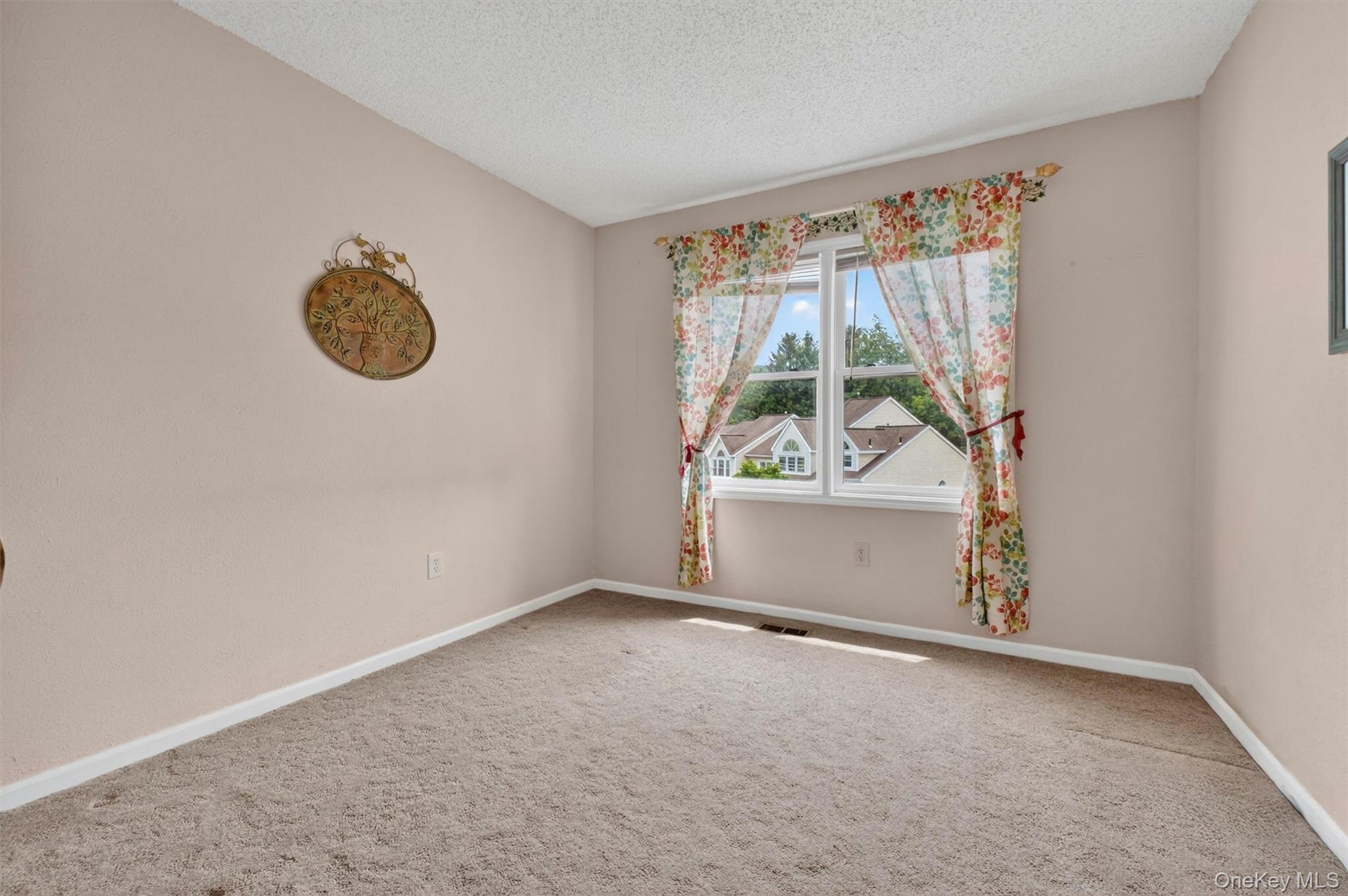 40 Spruce Ridge Drive Fishkill, NY 12524 - Photo 24 of 35