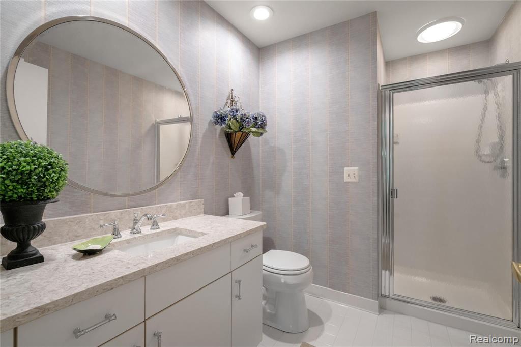 2121 London Bridge Drive, Unit 77 Rochester, MI 48307 - Photo 17 of 22