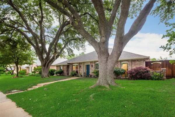 $5,500 | 6931 Echo Bluff Drive, Dallas, TX 75248