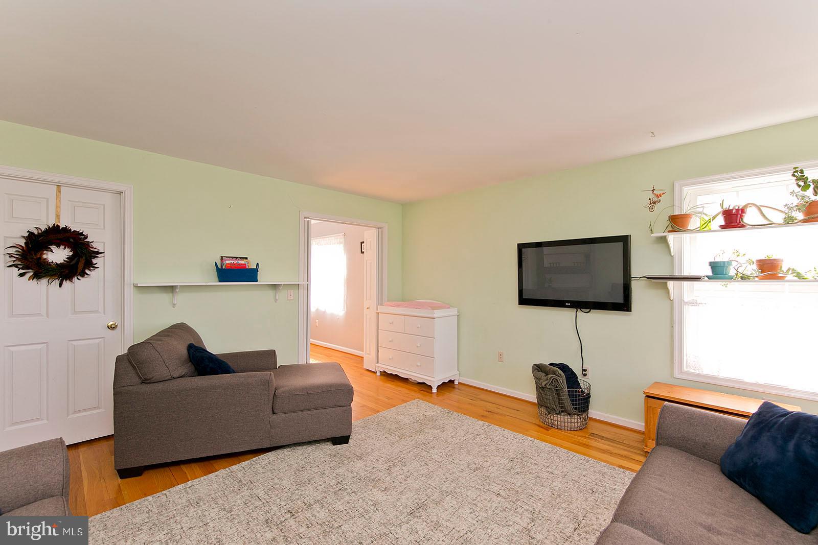 12 South Pleasant Valley Road Winchester, VA 22601 - Photo 13 of 32 Living room