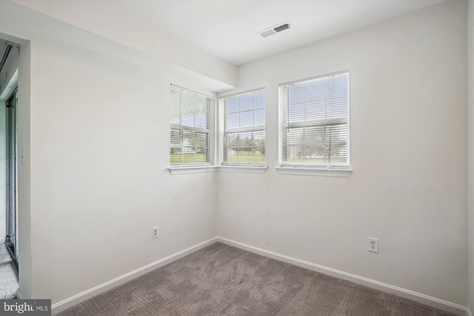 8555 Falls Run Road, Unit F Ellicott City, MD 21043 - Photo 15 of 36 Dining Room