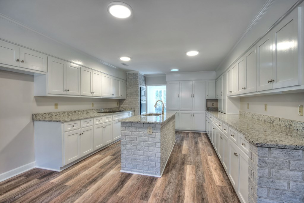 340 Eastern School Road Sumter, SC 29153 - Photo 10 of 59