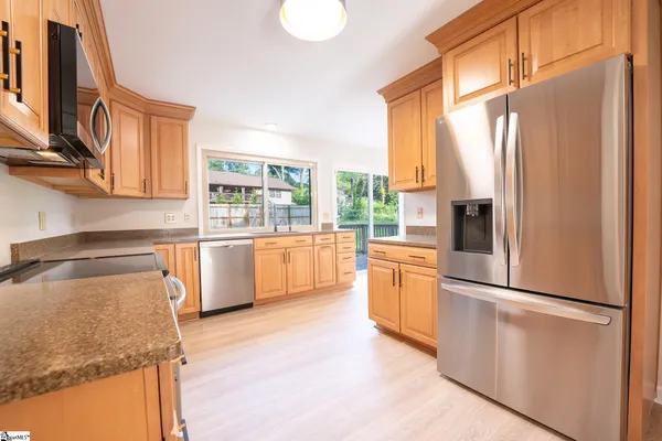 $419,900 | 913 Berkeley Drive, Clemson, SC 29631