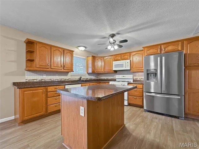 $347,000 | 417 Mockingbird Lane, Waterloo, IL 62298