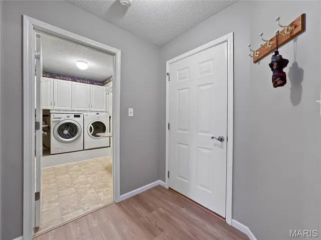 $347,000 | 417 Mockingbird Lane, Waterloo, IL 62298