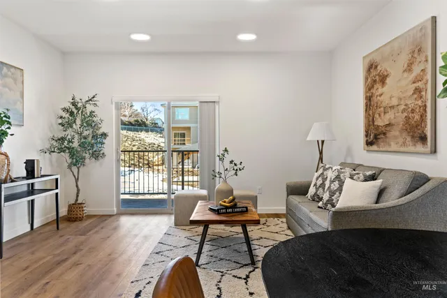 $399,000 | 7433 West Swain Lane, Garden City, ID 83714