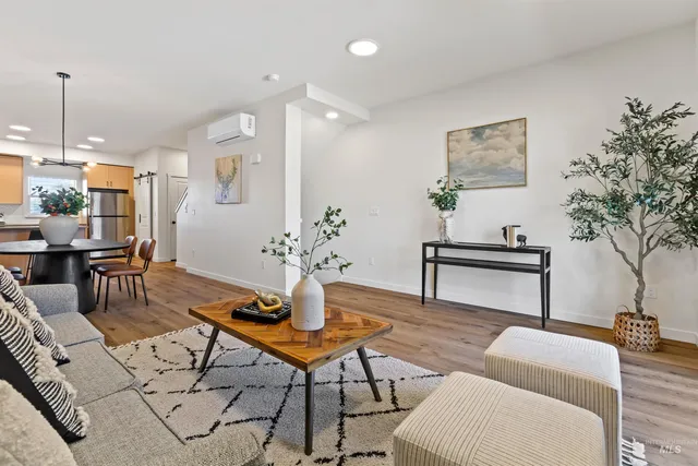 $399,000 | 7433 West Swain Lane, Garden City, ID 83714